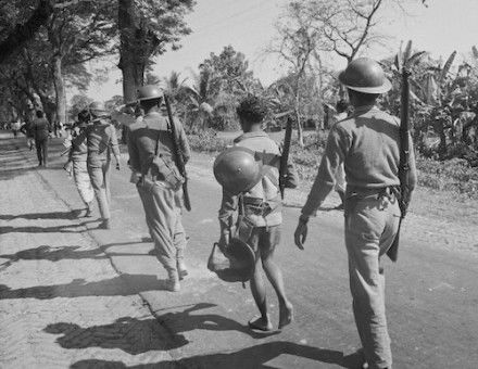 Bangladeshi troops in Jessore, by Heinz Baumann, 1971. ETH Library Zurich, Image Archive / Com_L20-0933-0003-0012. Public Domain.