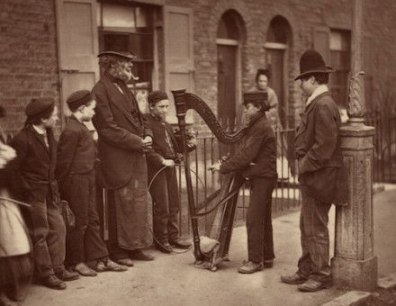 Italian street musicians in London, by John Thomson, 1877. J. Paul Getty Museum. Public Domain.