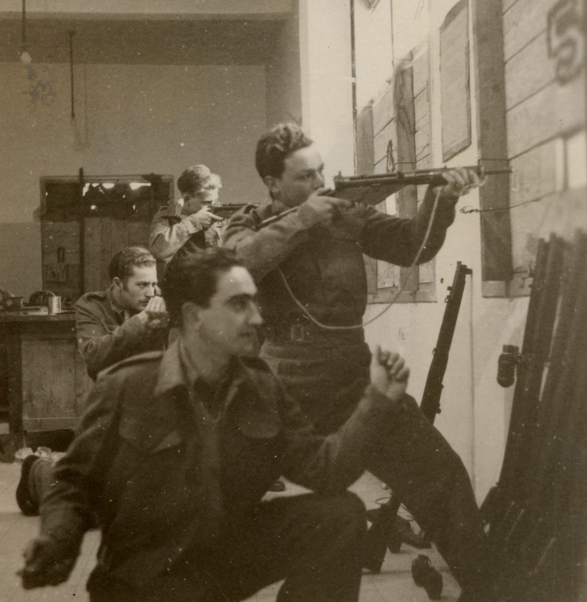 A Haganah unit defends its base in Safad, 1948. United States Holocaust Memorial Museum, courtesy of Sam Schalkowsky.