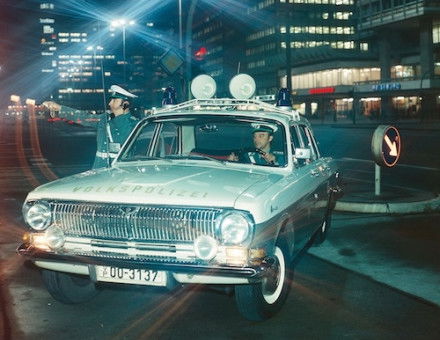 Volkspolizei car, East Berlin, 1976. akg-images/Straube.