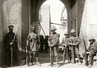 British and Indian troops at the Lions’ Gate, Jerusalem’s Old City, 4 April 1920. Courtesy Library of Congress/G. Eric and Edith Matson Photograph Collection. Public Domain.