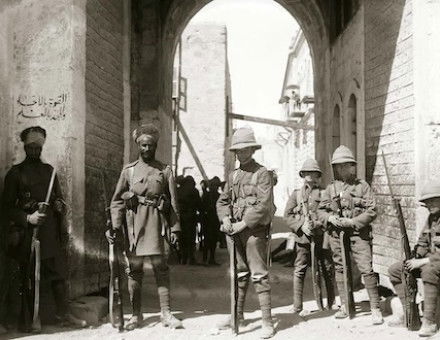 British and Indian troops at the Lions’ Gate, Jerusalem’s Old City, 4 April 1920. Courtesy Library of Congress/G. Eric and Edith Matson Photograph Collection. Public Domain.