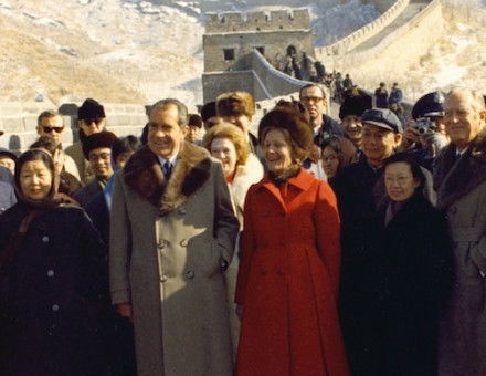 President Richard Nixon and first lady Pat Nixon on the Ba Da Ling portion of the Great Wall of China, 24 February 1972. US National Archives. Public Domain.